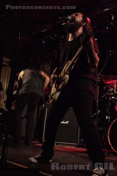 SCARS ON BROADWAY - 2008-07-03 - PARIS - La Maroquinerie - Daron Malakian